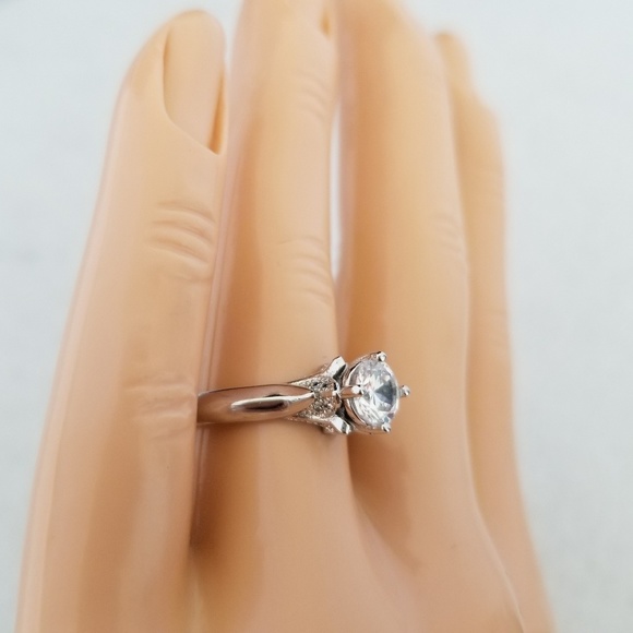 Sterling 1ct TW Butterfly Solitaire - Picture 8 of 8